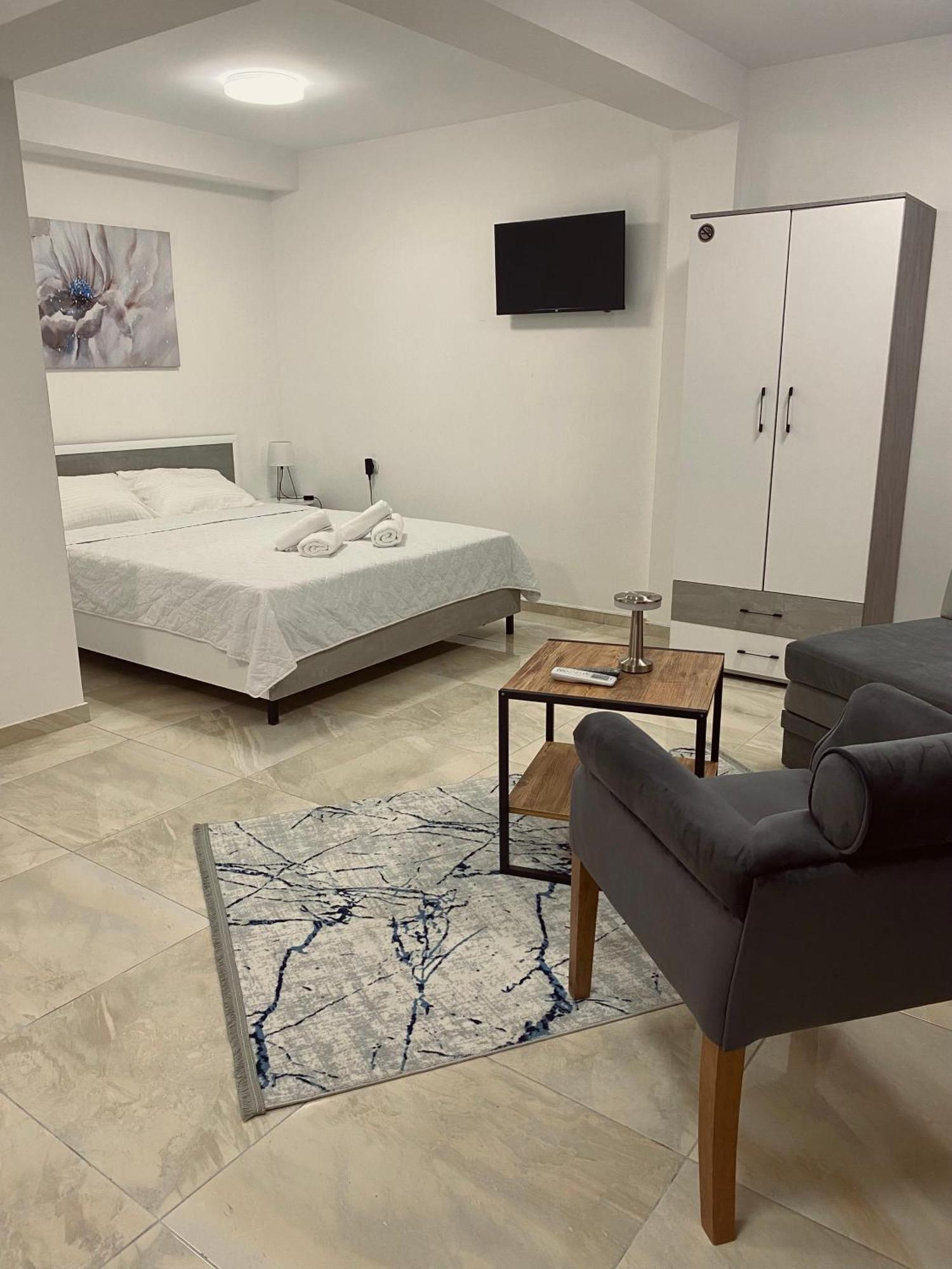 Greenhill Apartments Kumanovo Bilik gambar